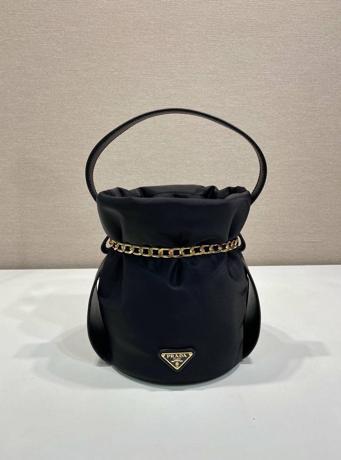022Series-Bucket